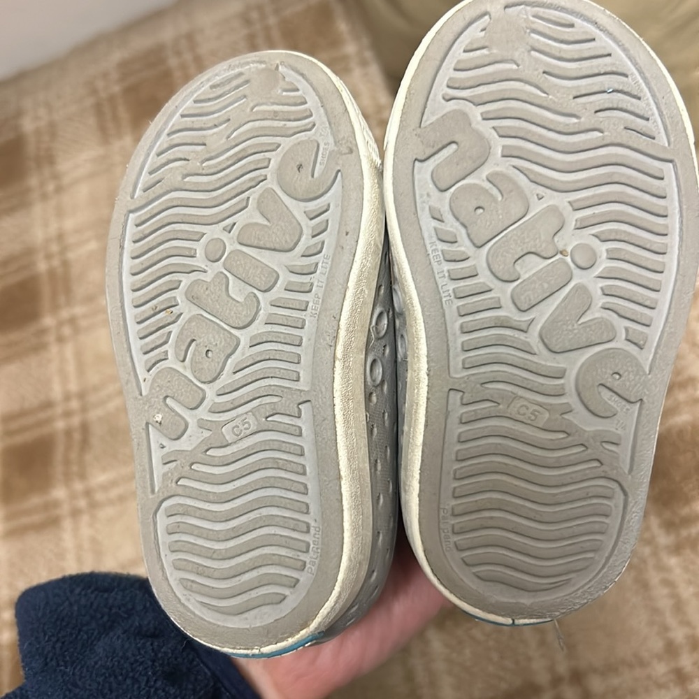 Native Shoes - Picture 4 of 4